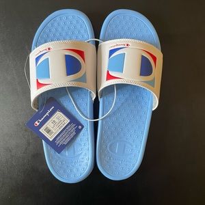 Womens Champion Slides